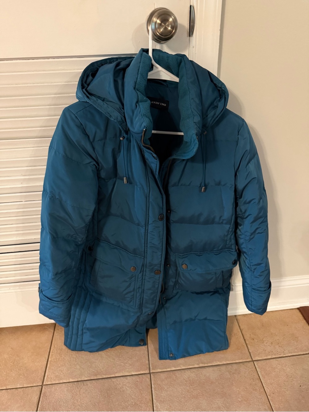 Lands' End Women’s Blue Down Puffer Jacket Hooded Mid-Length Size S Pockets